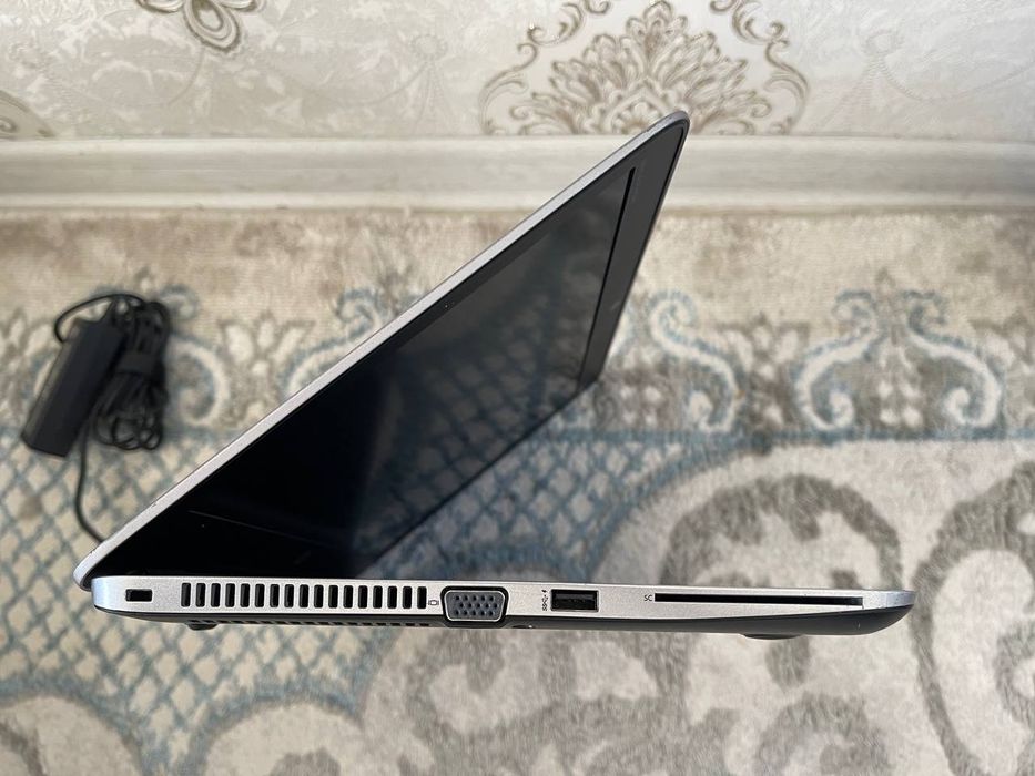 Hp 840 G3. Core-i5.  8/128 GB

Ekran 14.1" FullHD LED
Intel Core i5-62