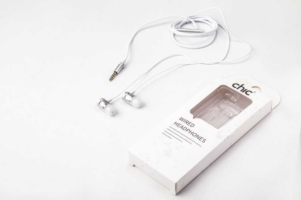 Сребристи метални слушалки с кабел - Две на цената на една