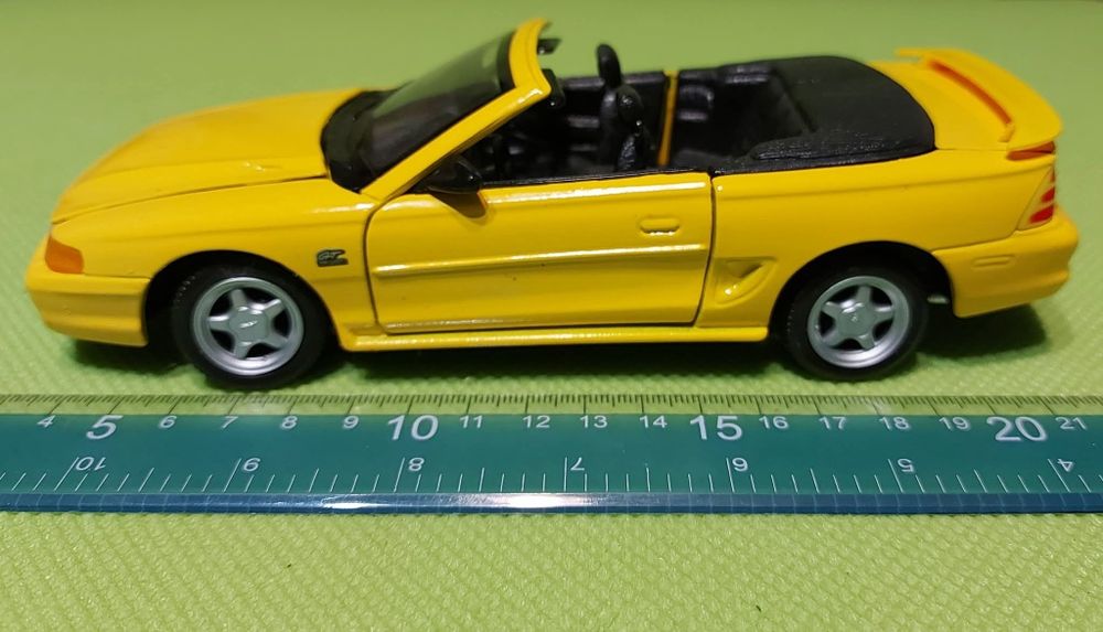 Количка  Mustang GT 94. Цена: 40лв.