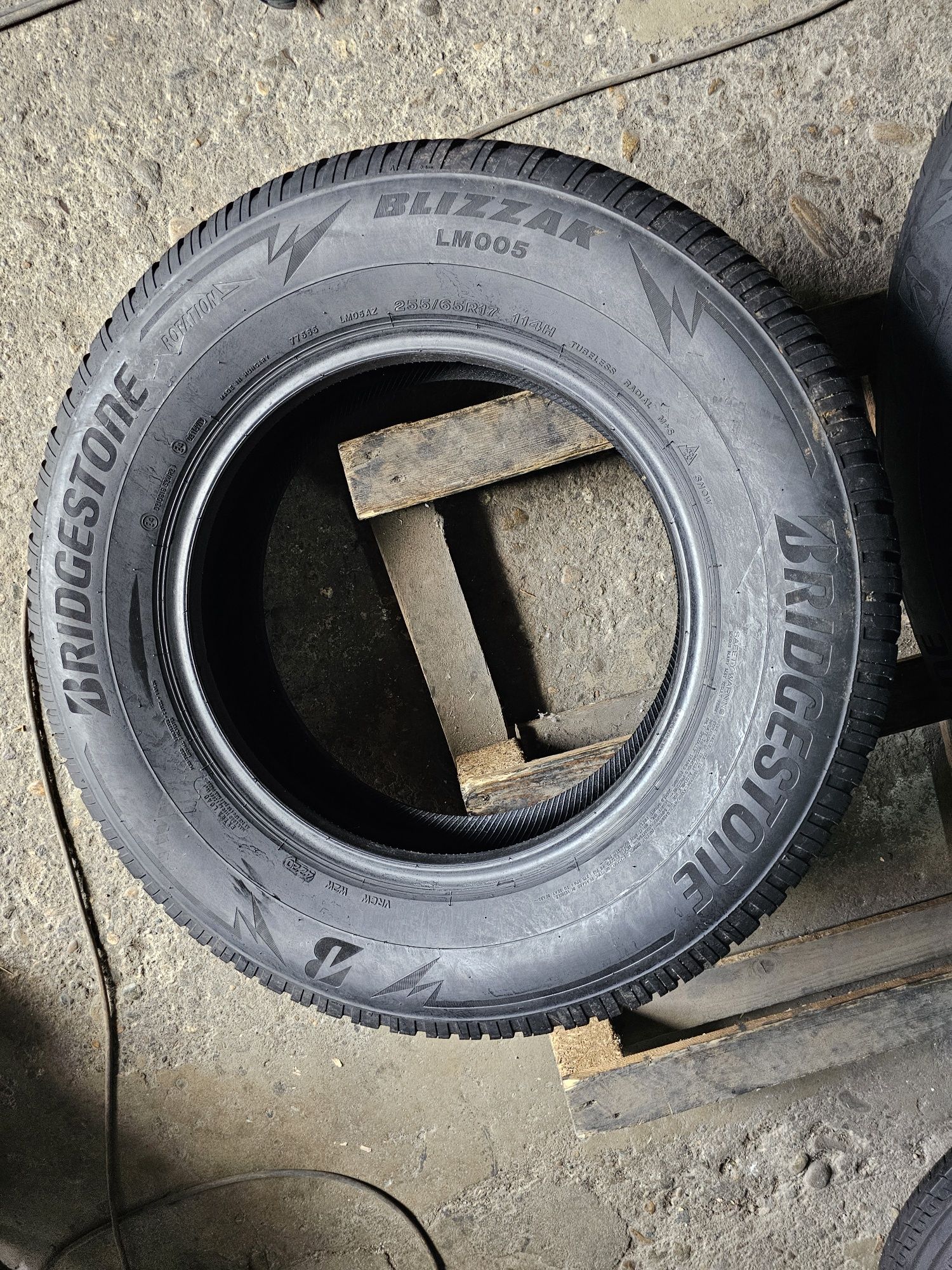 2 anvelope iarna 255 65 17 Bridgestone 2020