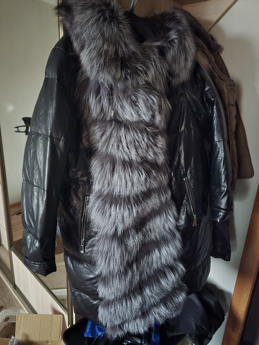 Продаю зимний кожаный пуховик