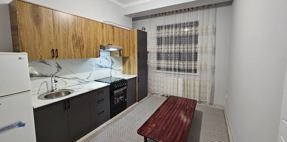 Чилонзор 16-кв метро ёнида квартира бор безмаклер