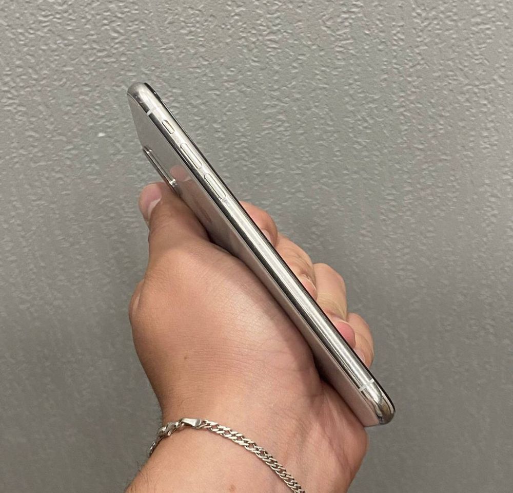 Iphone X sotiladi srochna