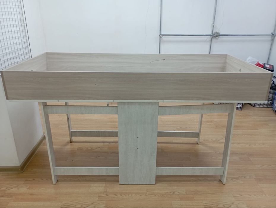 Одам даром стол