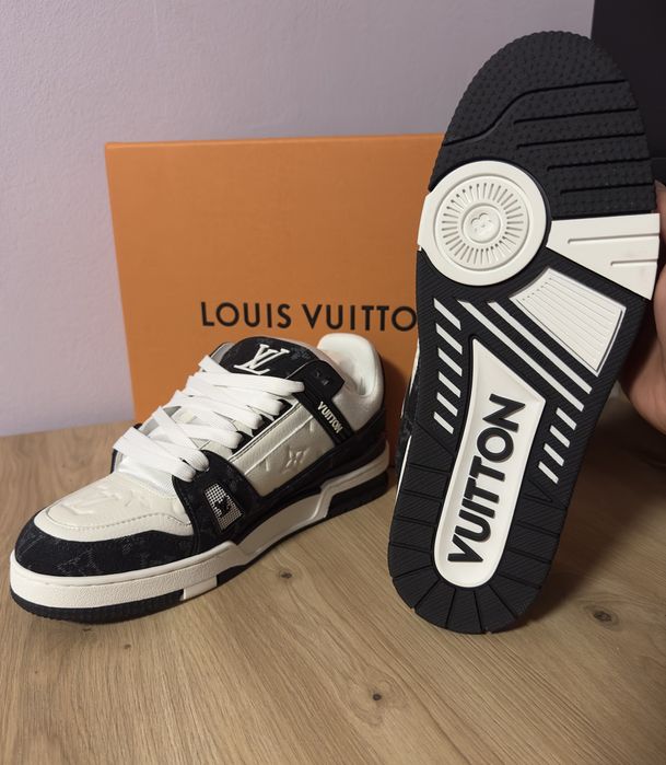 Louis Vuitton Sneakers