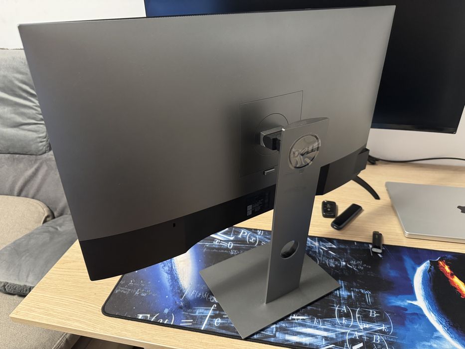 Monitor Dell 27inch QHD