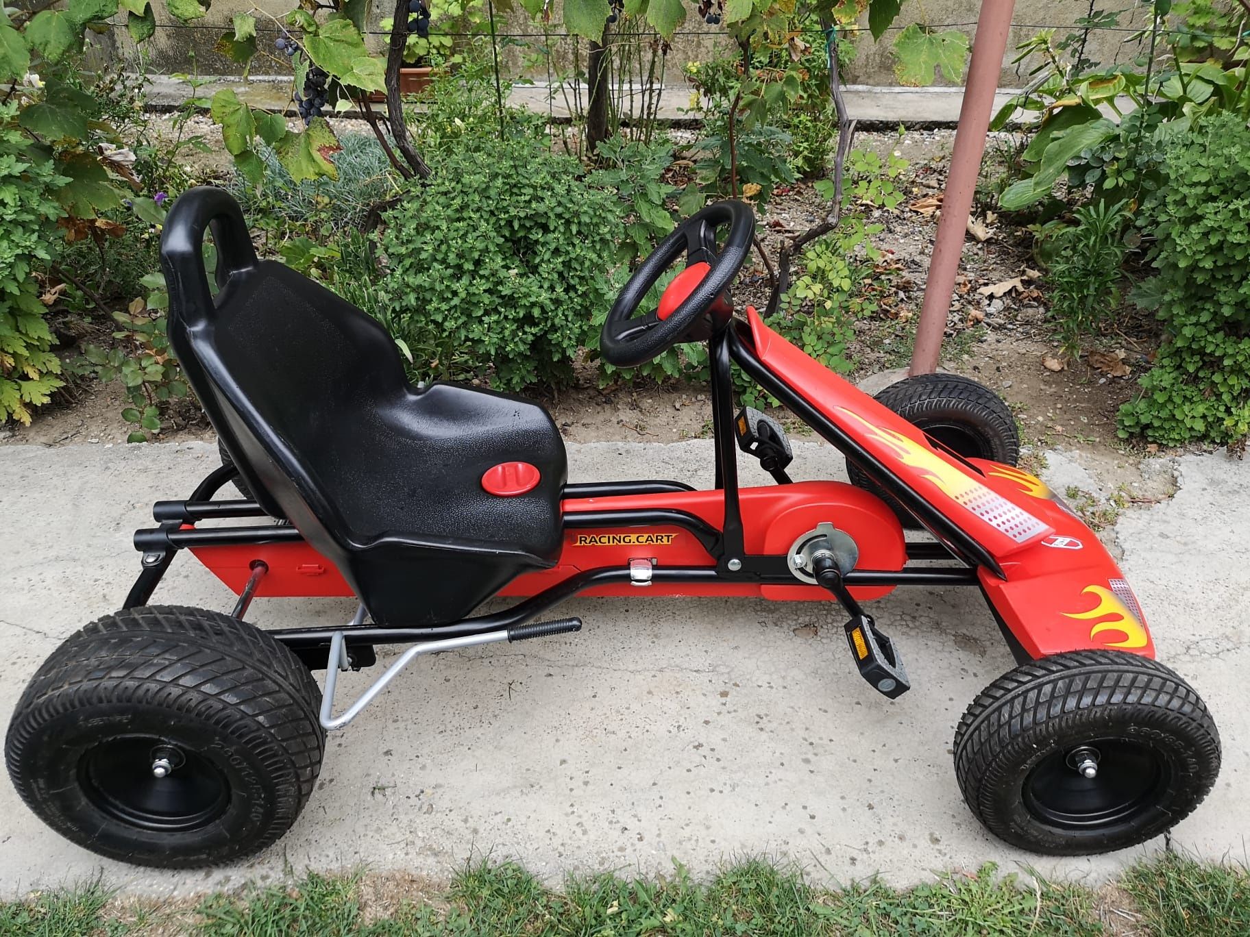 Cart/Kart cu pedale PUKY F1 pentru copii 6 la 12 ani rosu/negru