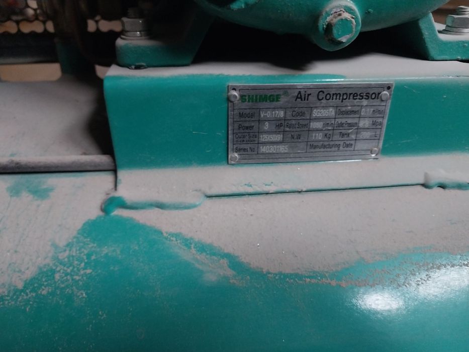 Компрессоры сотилади