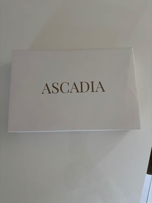 Ascadia пола- панталон на българска марка