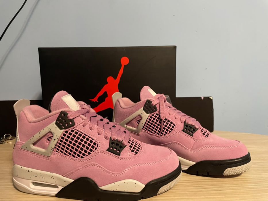Vand jordan 4 orchid marimea 38