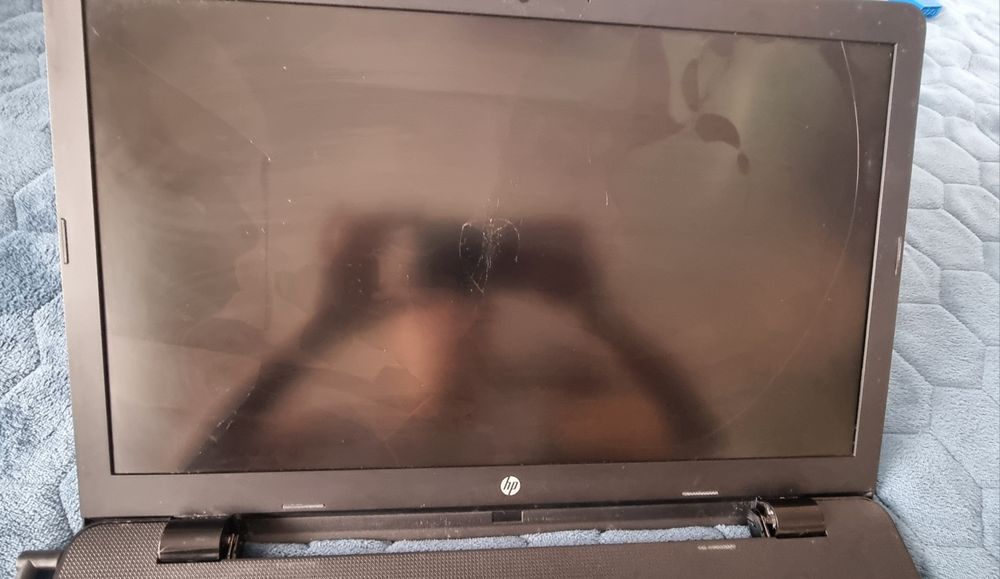 Лаптоп HP 17,3 за части