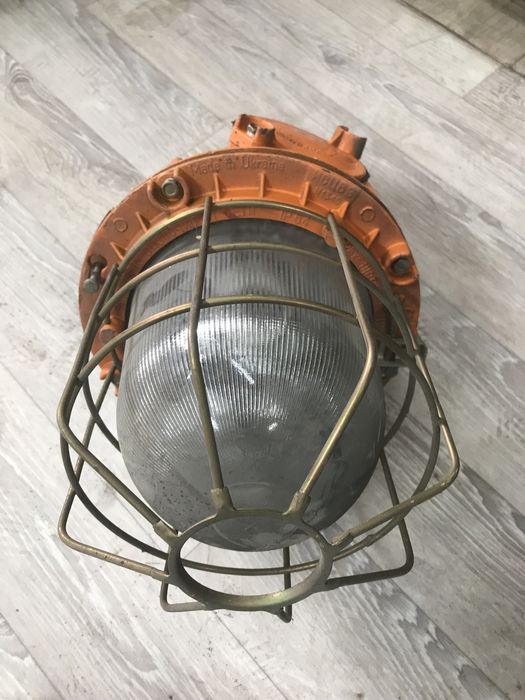 Светильник взрывозащищеный