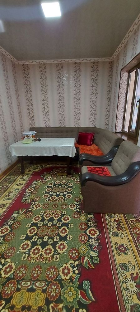 Қибрайда участка ховли 3.3 сотиг сотилади.