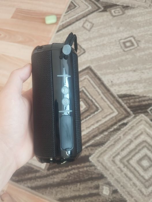 Продам колонку Borofone