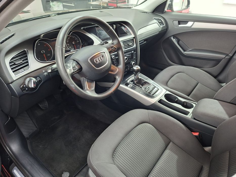 Vând Audi A4 B8,5 2.0 TDI 2013