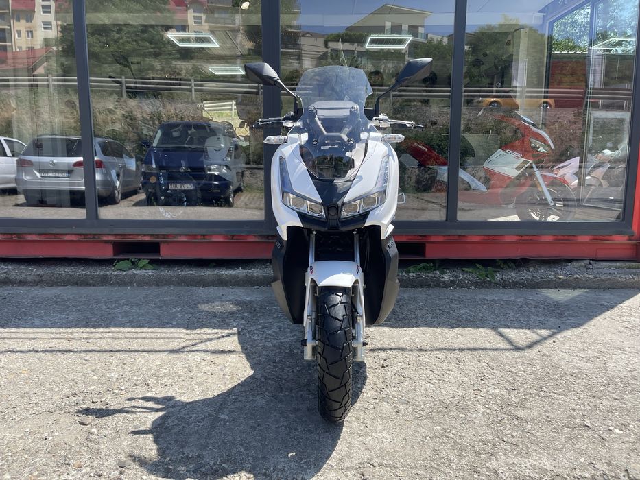 Scuter TNT XCO 125 cc-Nou-Abs-carplay-Garantie-Transport gratuit-