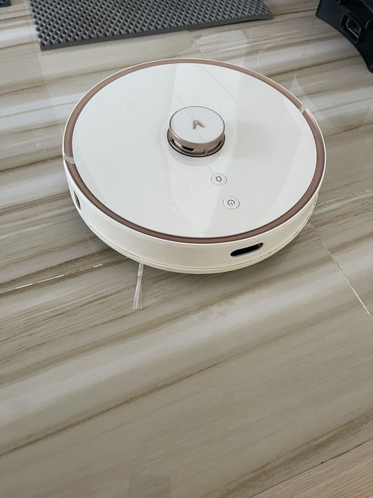 Продам Робот-пылесос Xiaomi Viomi Alpha S9