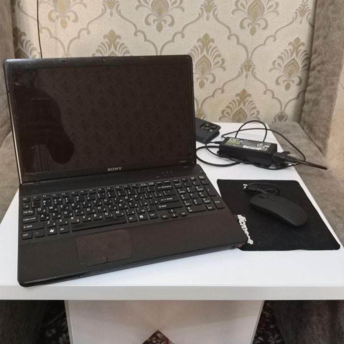 Ноутбук SONY bravia