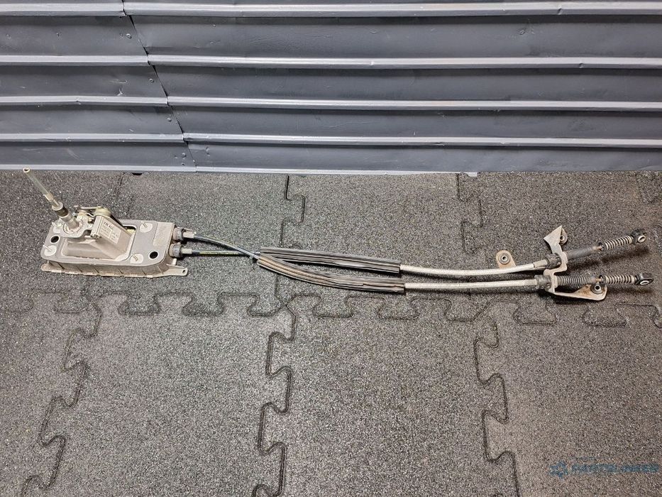 Suport timonerie schimbator de viteze AUDI A3 II Sportback 8PA 2004 - 2015 TDI BKC, BLS, BXE 1K0711049AS , 1K0711789F