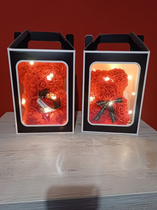 Мечета от вечни рози