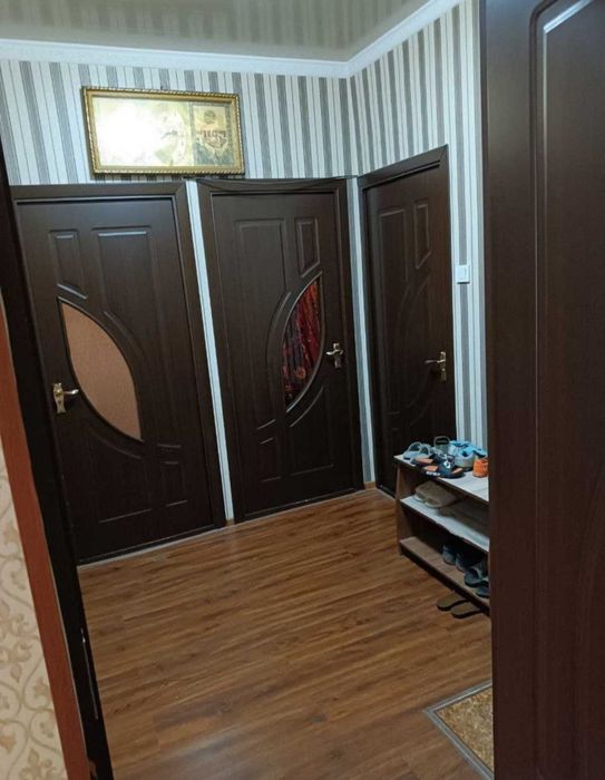 Чиланзар 19 квартол 4/3/4 продаётся квартира.Балкон 1,5*6