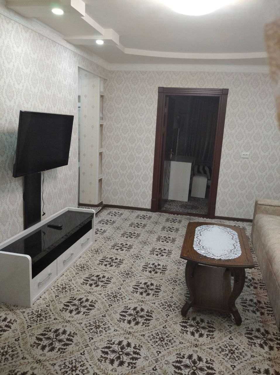 сдам квартиру метро хамза 2*3/1/4