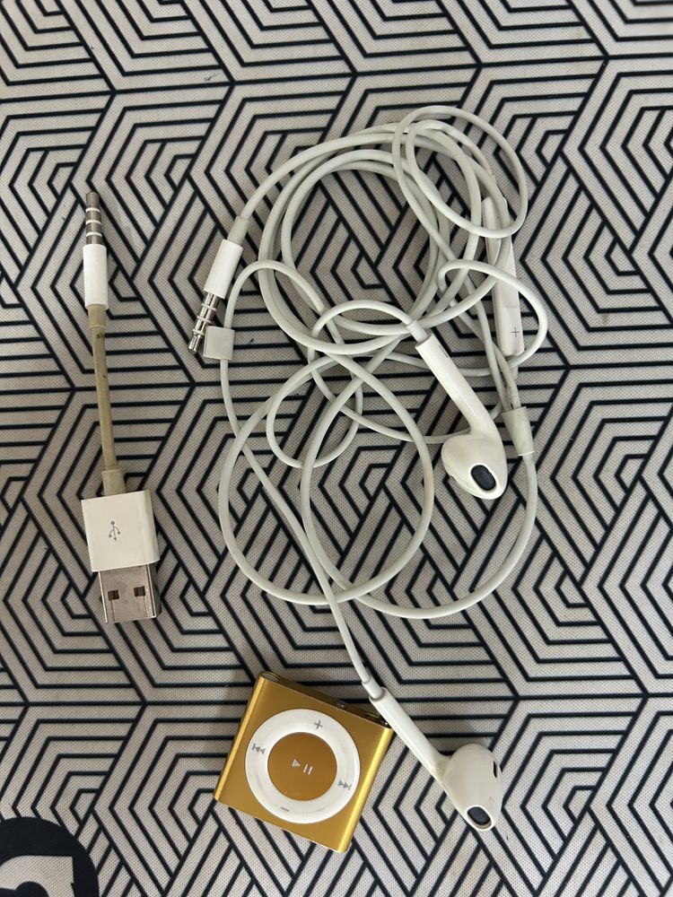 Ipod shuffle продам