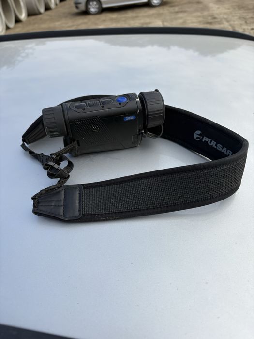 Camera termoviziune pulsar axion xq38
