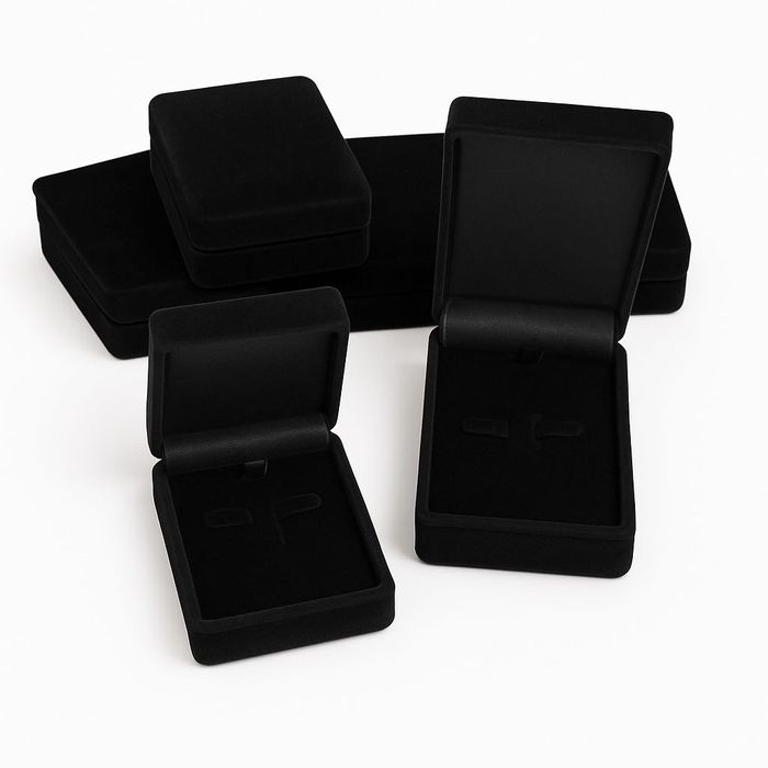 Велурени кутии за бижута 16 броя