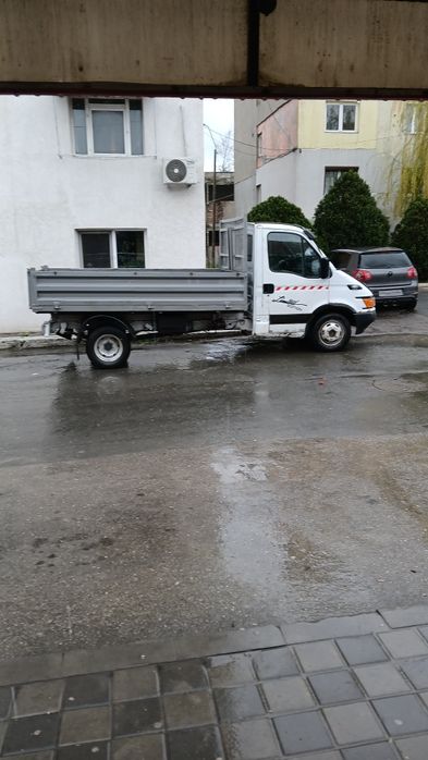 Transport moloz la cerere avem și manipulanti