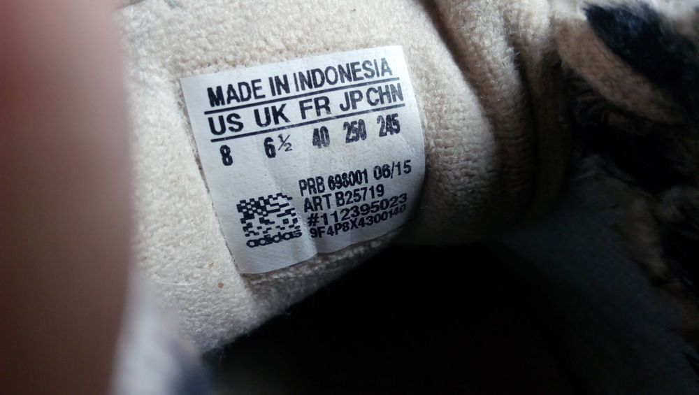 ''Adidas ZX 700 W''оригинални маратонки 39 номер