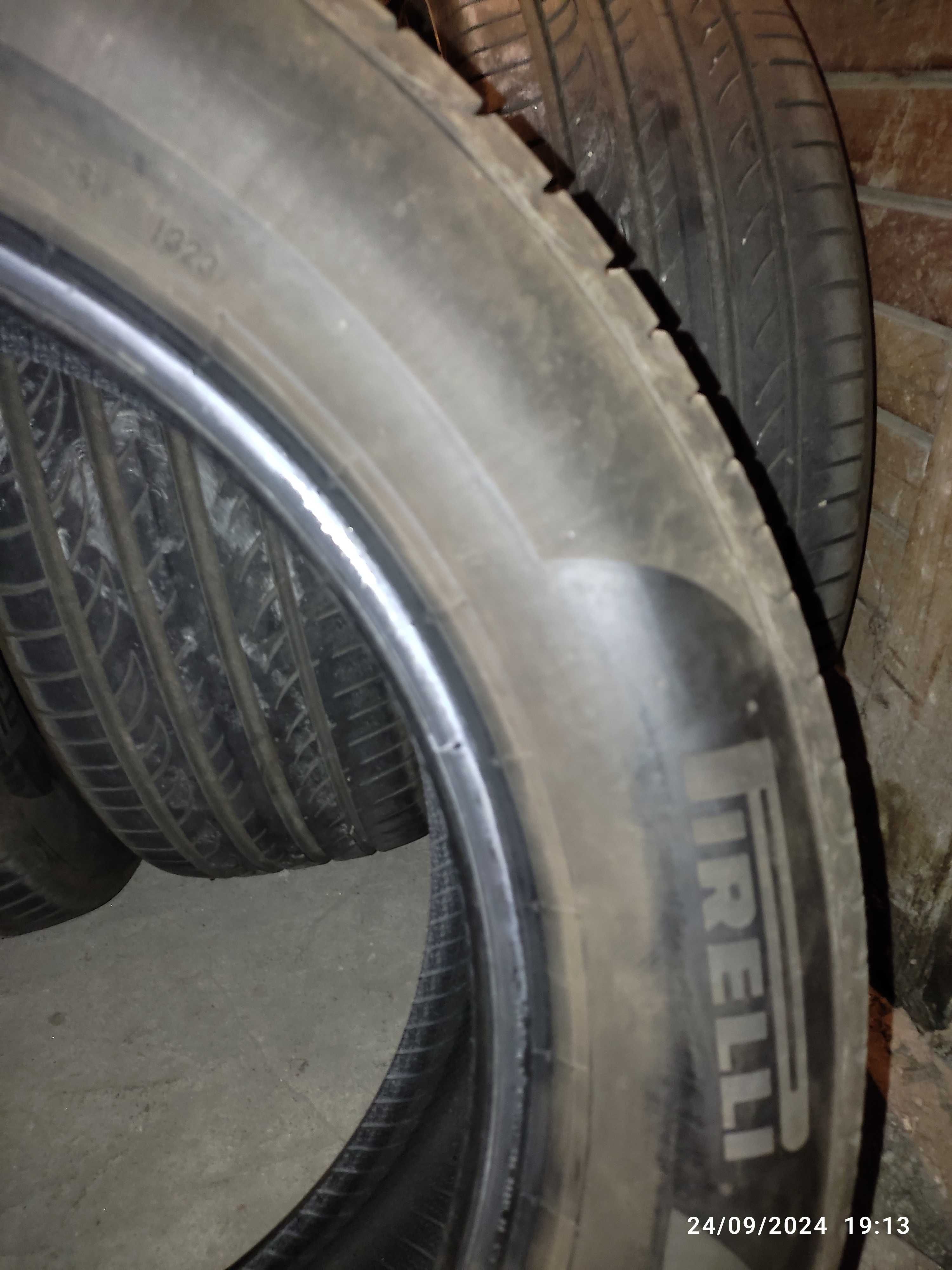 Гуми PIRELLI 225/55 R18 98v летни 4 бр.