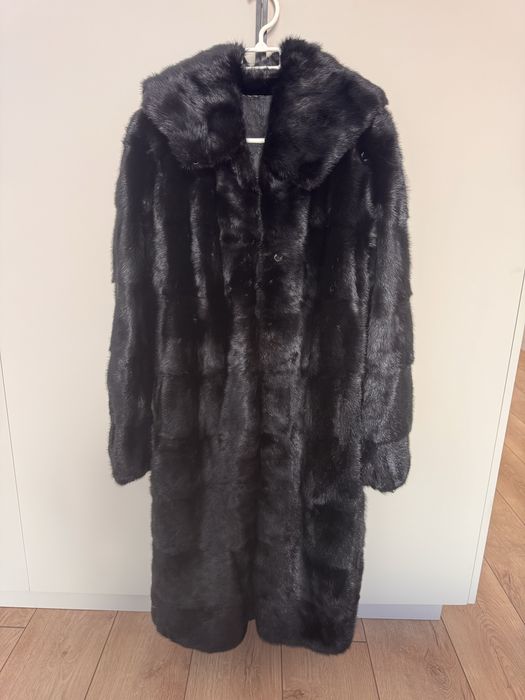 Продам норковую шубу