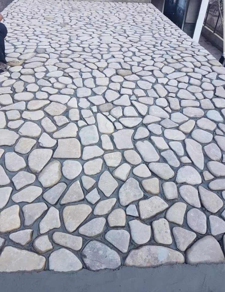 Piatră naturală de munte și de Grecia - Vânzare & Montaj profesional!