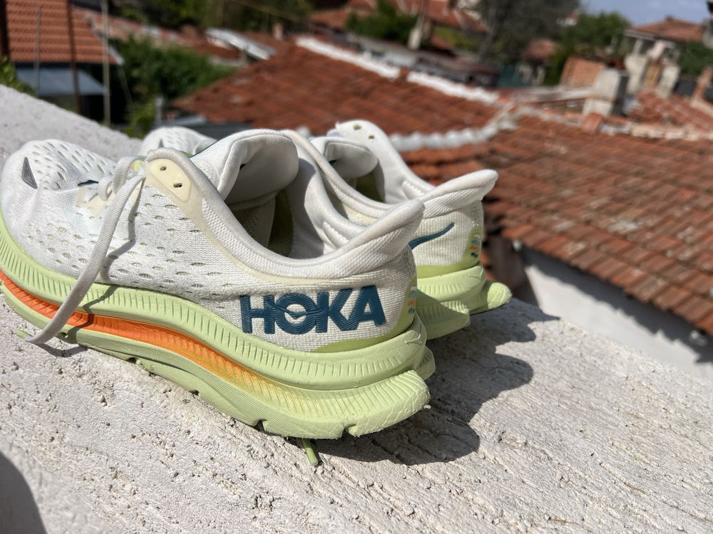 Hoka One One Kawana 42