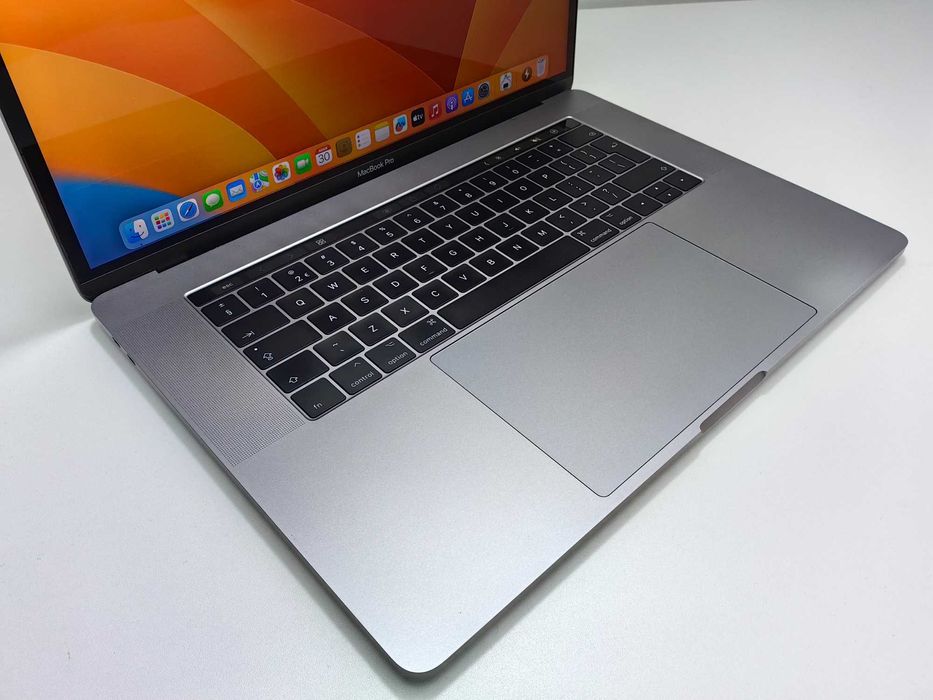 Laptop MacBook PRO 15 TOUCHBAR  Retina I7 SSD Factura + GARANTIE