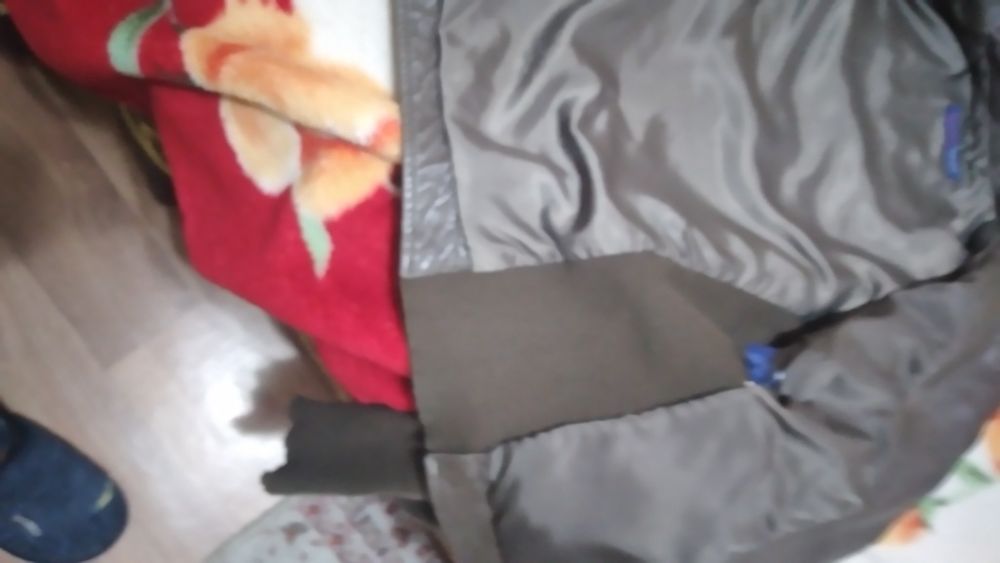 Продаю фирменную куртку женскую trussardi