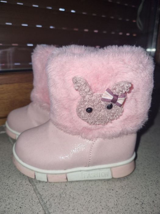 Cizmulițe de fetițe