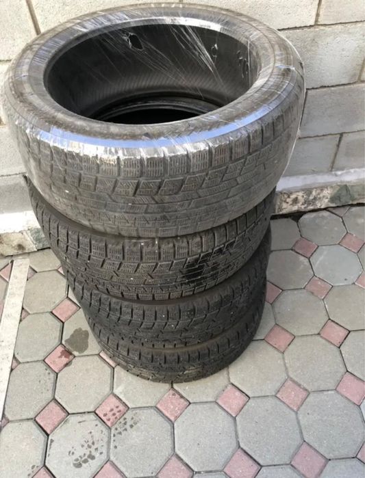 Продам зимнюю резину Yokohama