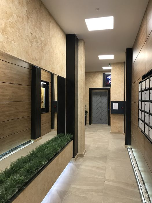 Дава се под наем Тристаен апартамент в Варна, Възраждане 1 - 100 кв.м за 688.5 € - Снимка #1