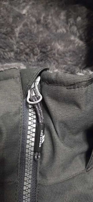 Geaca impermeabila, Trespass