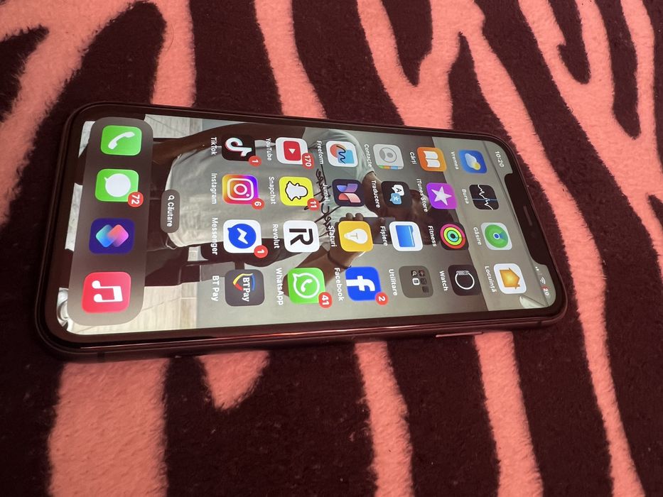 Iphone 11 64 GB perfect futional