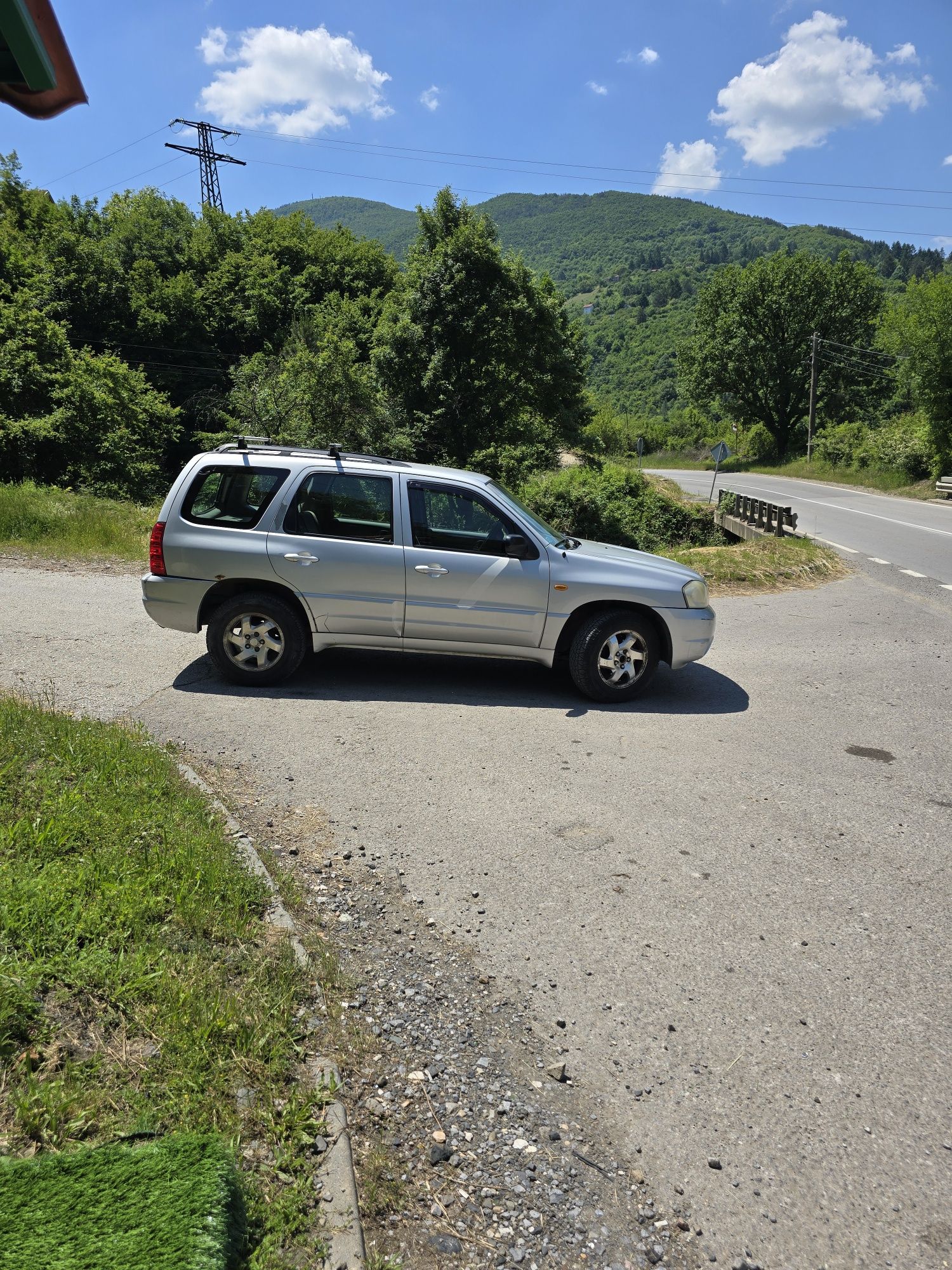 Mazda tribute 2.0  124 cc