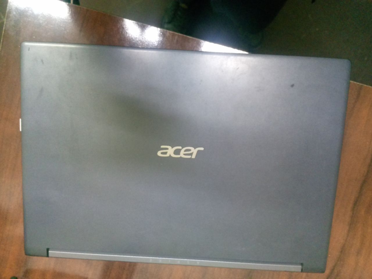 Acer 7 Noutbuk sotiladi