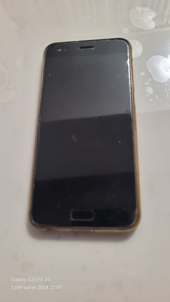 Telefon Asus zenfone 4