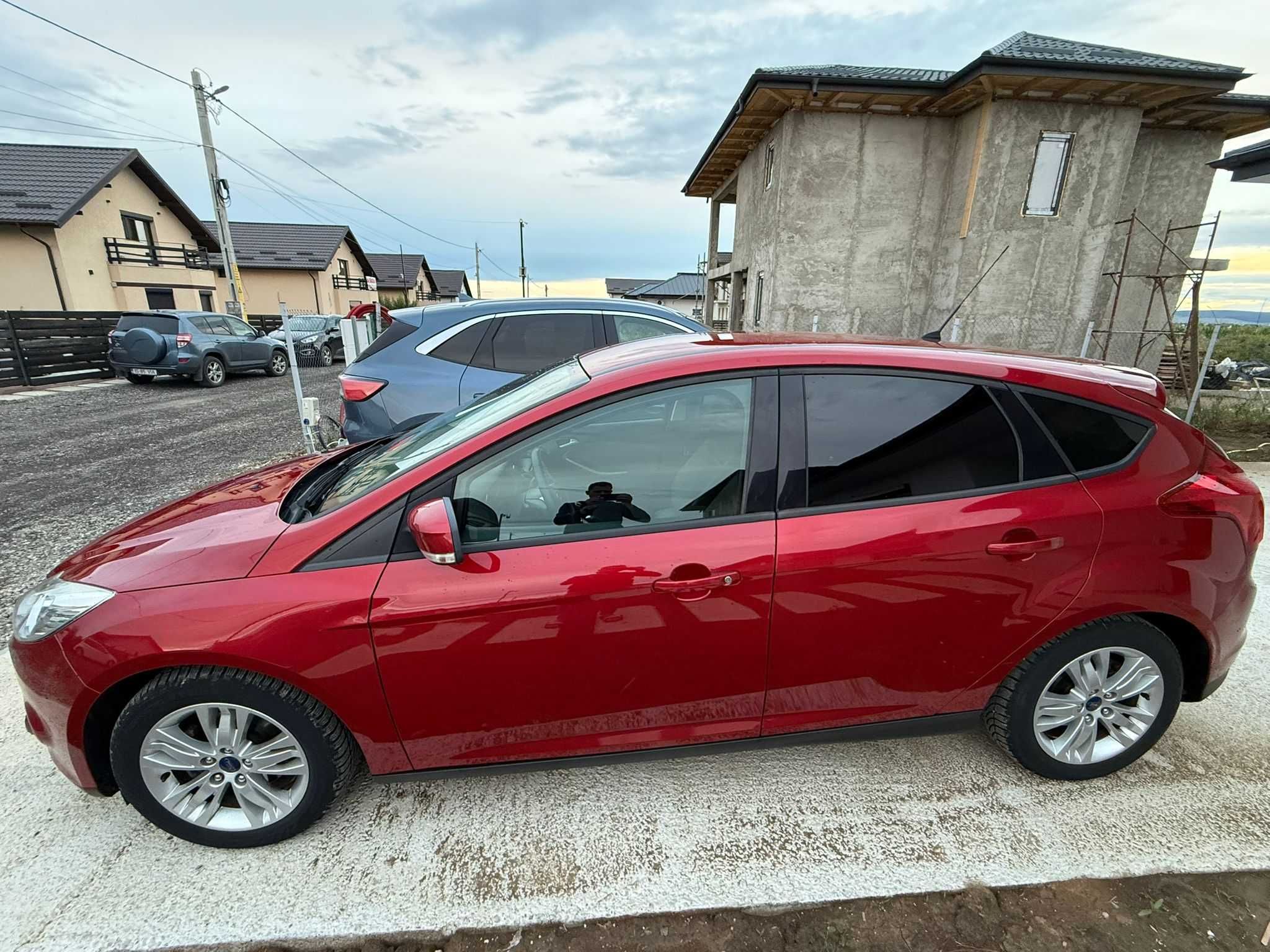 Ford Focus 2014 125CP stare foarte buna km f putini