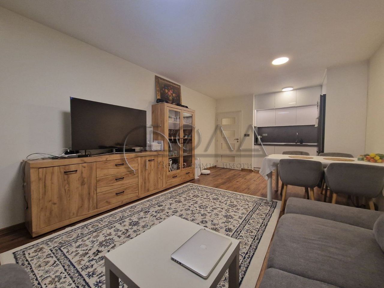 Продава се Тристаен апартамент в София, Кръстова вада - 108 кв.м за 3417 €/кв.м - Снимка #2