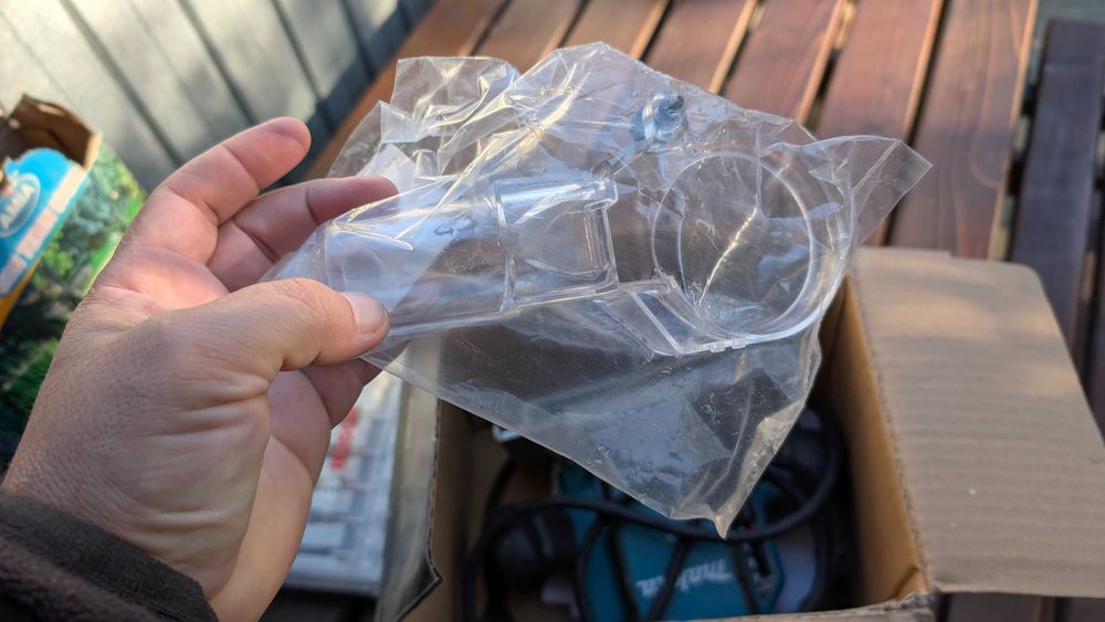 Masina de frezat Makita RP0900 - folosita 10 minute