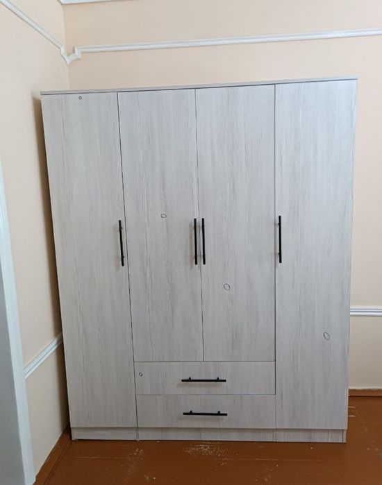 Shkaflar. Hamyonbob narxda 1 qōldan Shkof