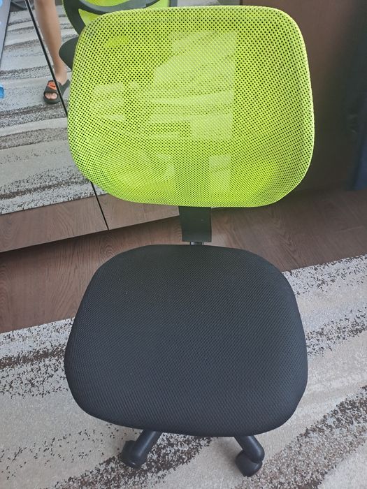 Ocazie!Scaun birou copii impecabila!